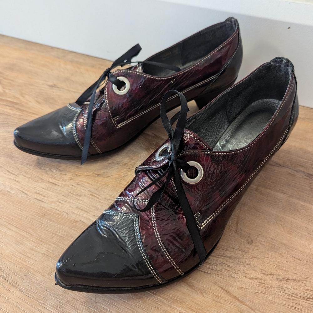 Un Tour En Ville Women’s Patent Leather Heels